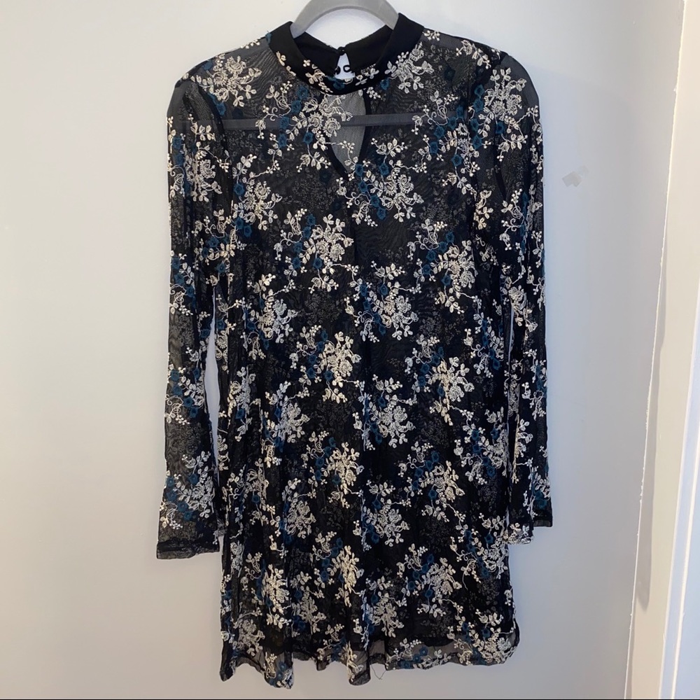 Long sleeve dress (overlay)